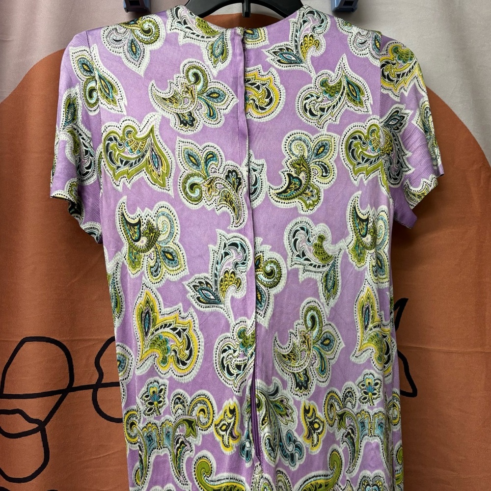 Vintage silky lavender, paisley dress - Picture 3 of 13